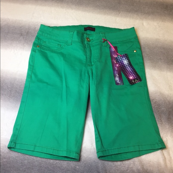 GLO jeans Pants - Brand new green shorts never worn with tags